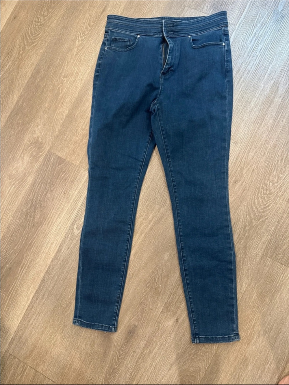 NWT Ann Taylor Dark Indigo Stretch Jeggings